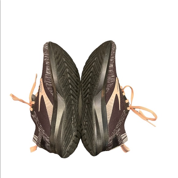 Brooks Levitate 4 Running Shoe 7.5 EUC - Picture 4 of 10